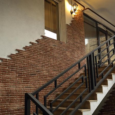 Winehouse Old Qvevri Apartments تبليسي المظهر الخارجي الصورة